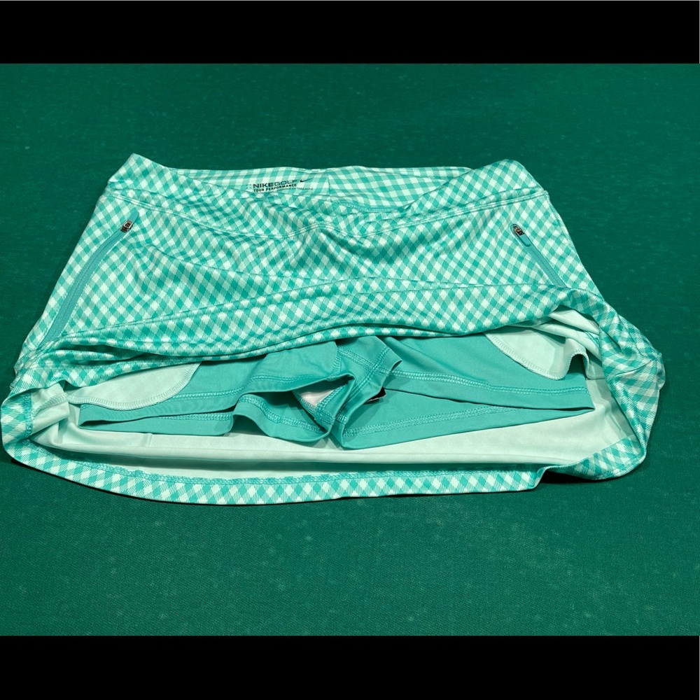 Women’s Nike golf/tennis Skort